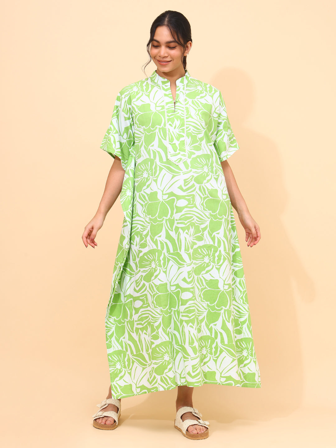 TROPICAL BLOOM