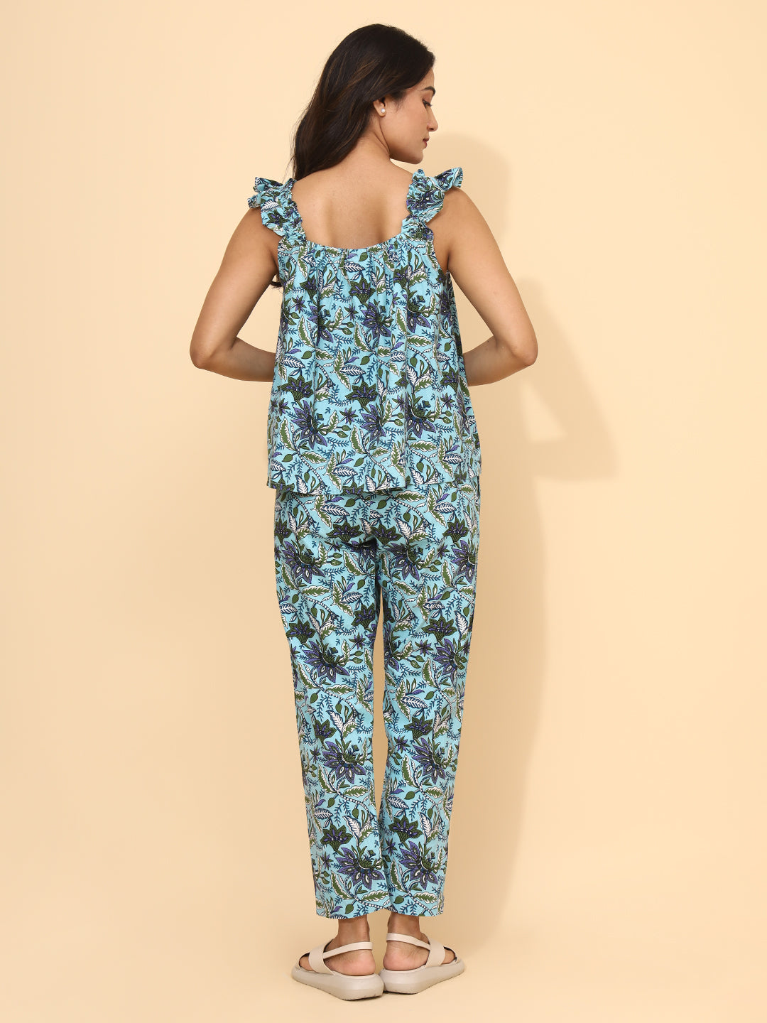 BLUE BLOOM